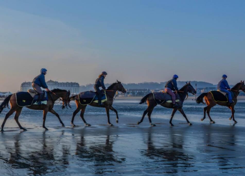 Deauville Fabuleux 2/3 Pieces Refait A Neuf Buitenkant foto